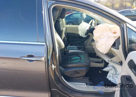 2019 Chrysler Pacifica Limited from USA, damaged, VIN 2C4RC1GG1KR731522